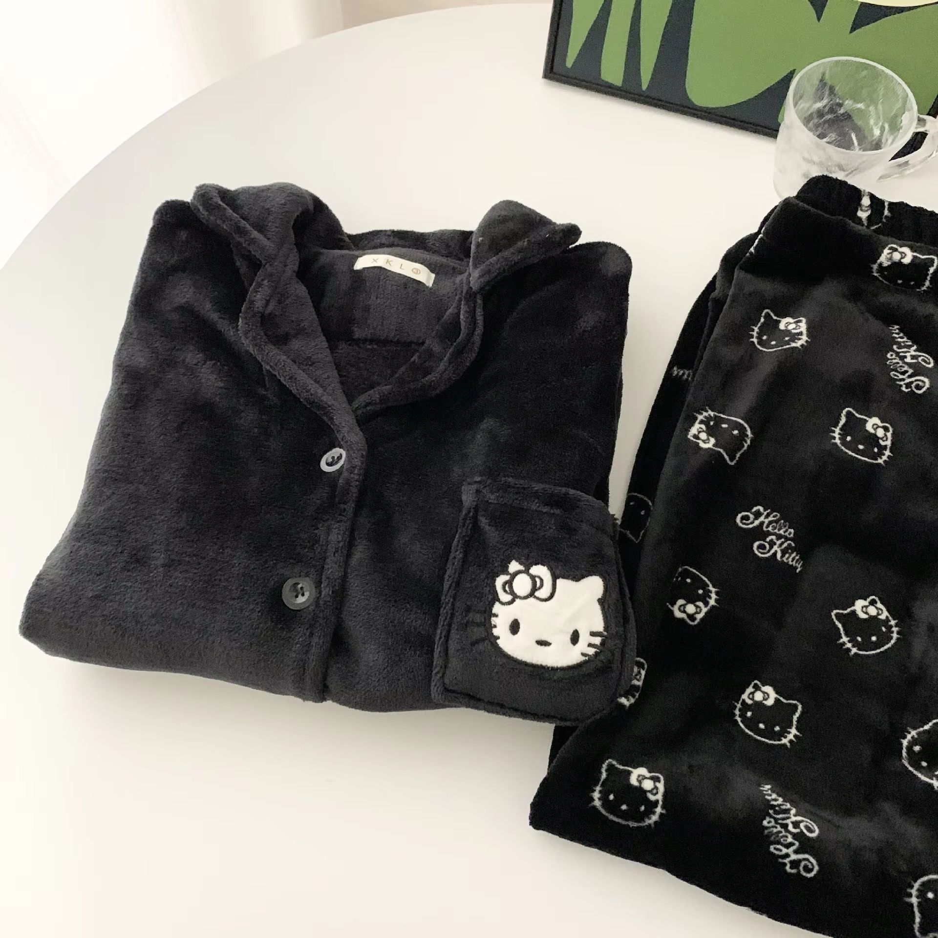 2026 New Women's Cute kitten Warm Fluffy Sleepwear sets Ladies Soft comfort Nightwear Casual Home Wear Autumn Winter clothing